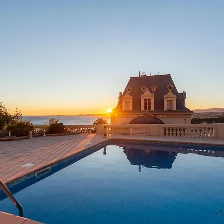 With Large Terrace & Sea View Over نيس
