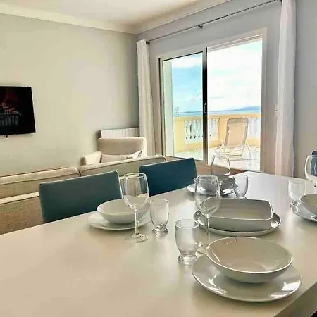 شقة With Large Terrace & Sea View Over *