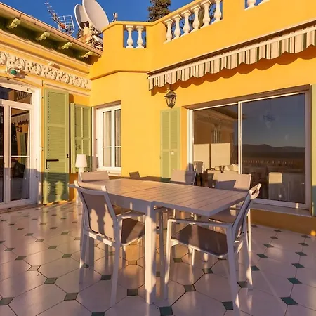 With Large Terrace & Sea View Over نيس
