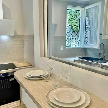 With Large Terrace & Sea View Over * نيس