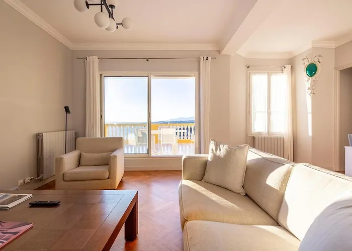 Апартаменты With Large Terrace & Sea View Over Ницца
