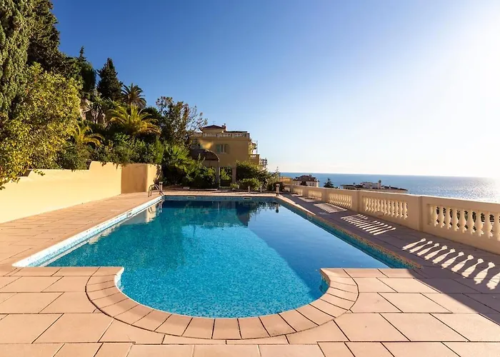 With Large Terrace & Sea View Over * Ницца