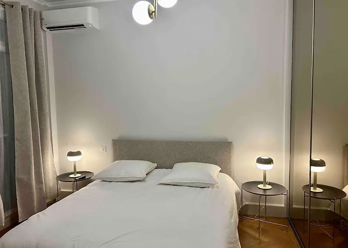 Apartamento With Large Terrace & Sea View Over