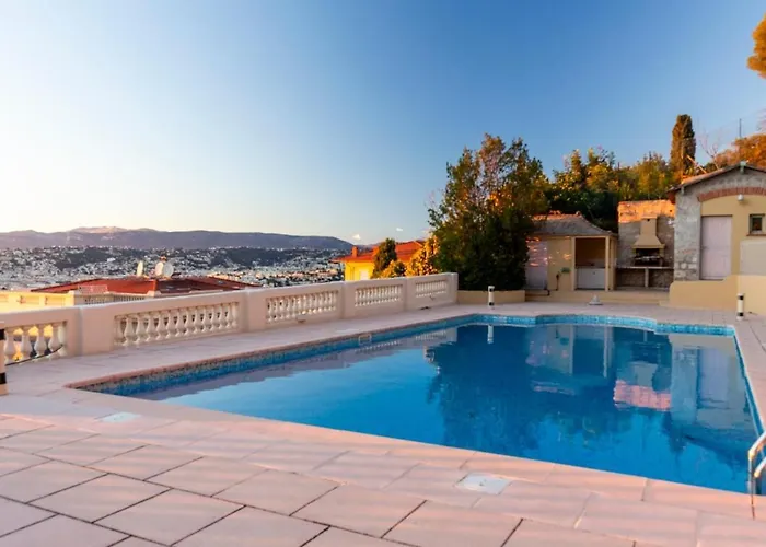 With Large Terrace & Sea View Over Апартаменты *