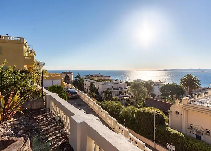 With Large Terrace & Sea View Over * Nice
