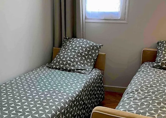 With Large Terrace & Sea View Over