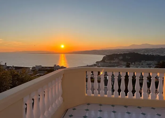 Апартаменты With Large Terrace & Sea View Over *