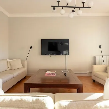 Appartement With Large Terrace & Sea View Over