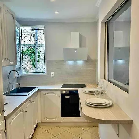 With Large Terrace & Sea View Over * Nice