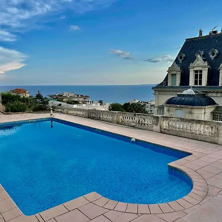 Appartement With Large Terrace & Sea View Over Nice